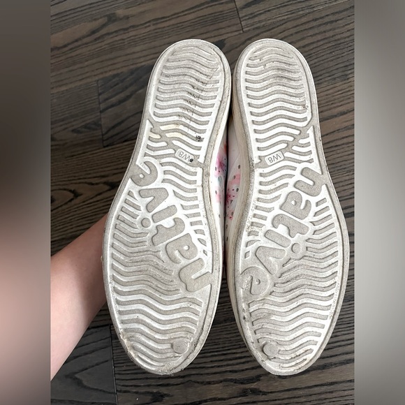 Native Shoes | Size 8W | Cherry Blossom/watercolor - Picture 2 of 4